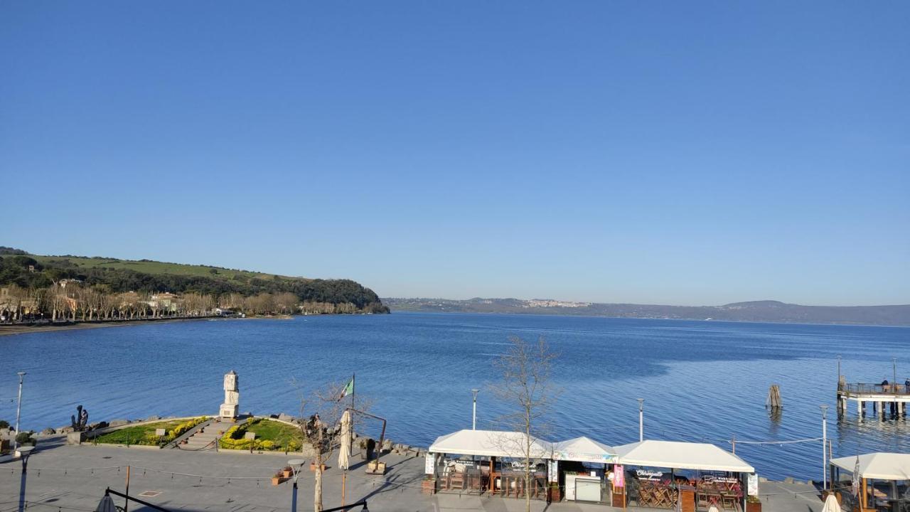 Iride Sul Lago 1 Via Principessa Jolanda 10-Piazza Del Molo أنغويلارا سابازيا المظهر الخارجي الصورة