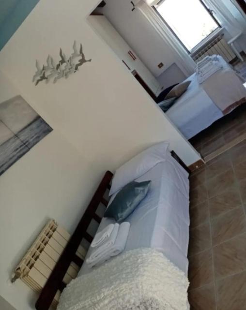 Iride Sul Lago 1 Via Principessa Jolanda 10-Piazza Del Molo أنغويلارا سابازيا المظهر الخارجي الصورة