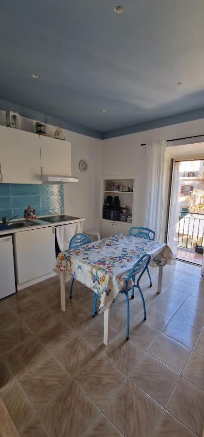 Iride Sul Lago 1 Via Principessa Jolanda 10-Piazza Del Molo أنغويلارا سابازيا المظهر الخارجي الصورة
